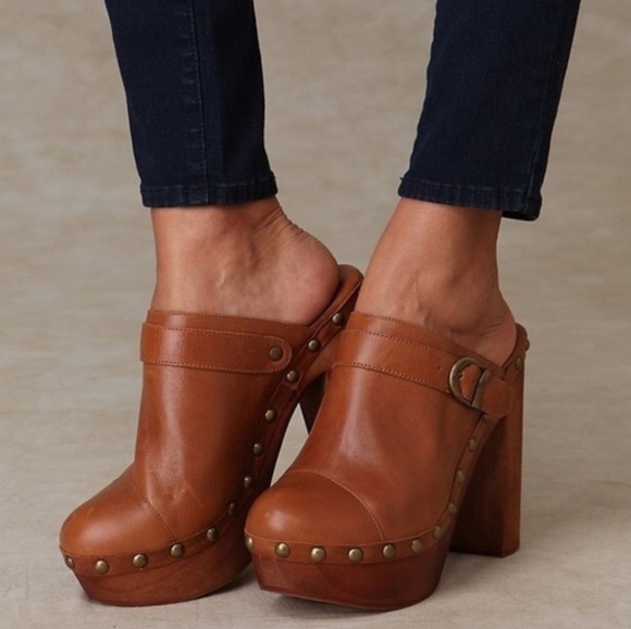 jeffrey campbell clogs